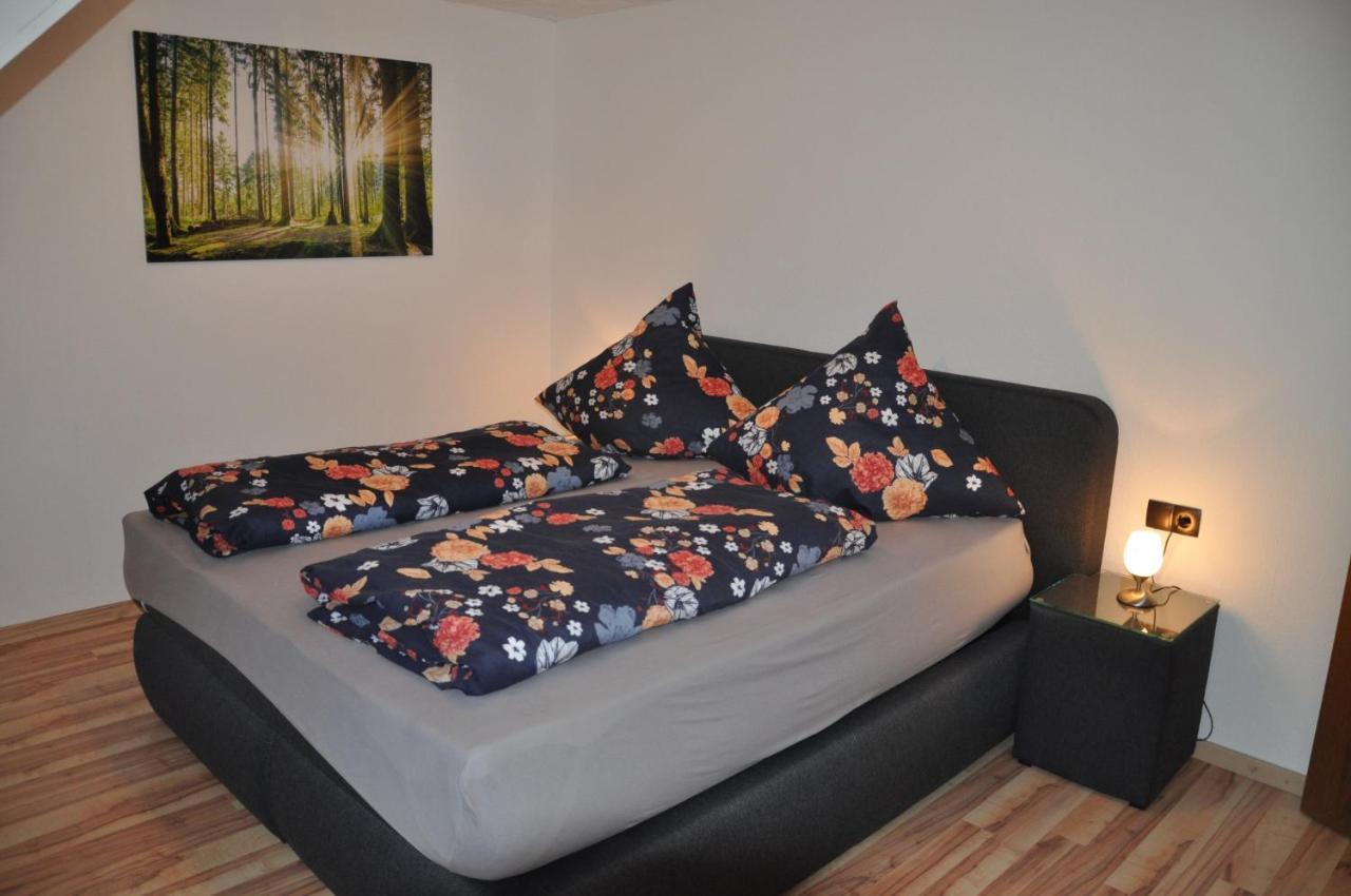 Rentrisch Am Waldrand Apartment Sankt Ingbert Exterior photo