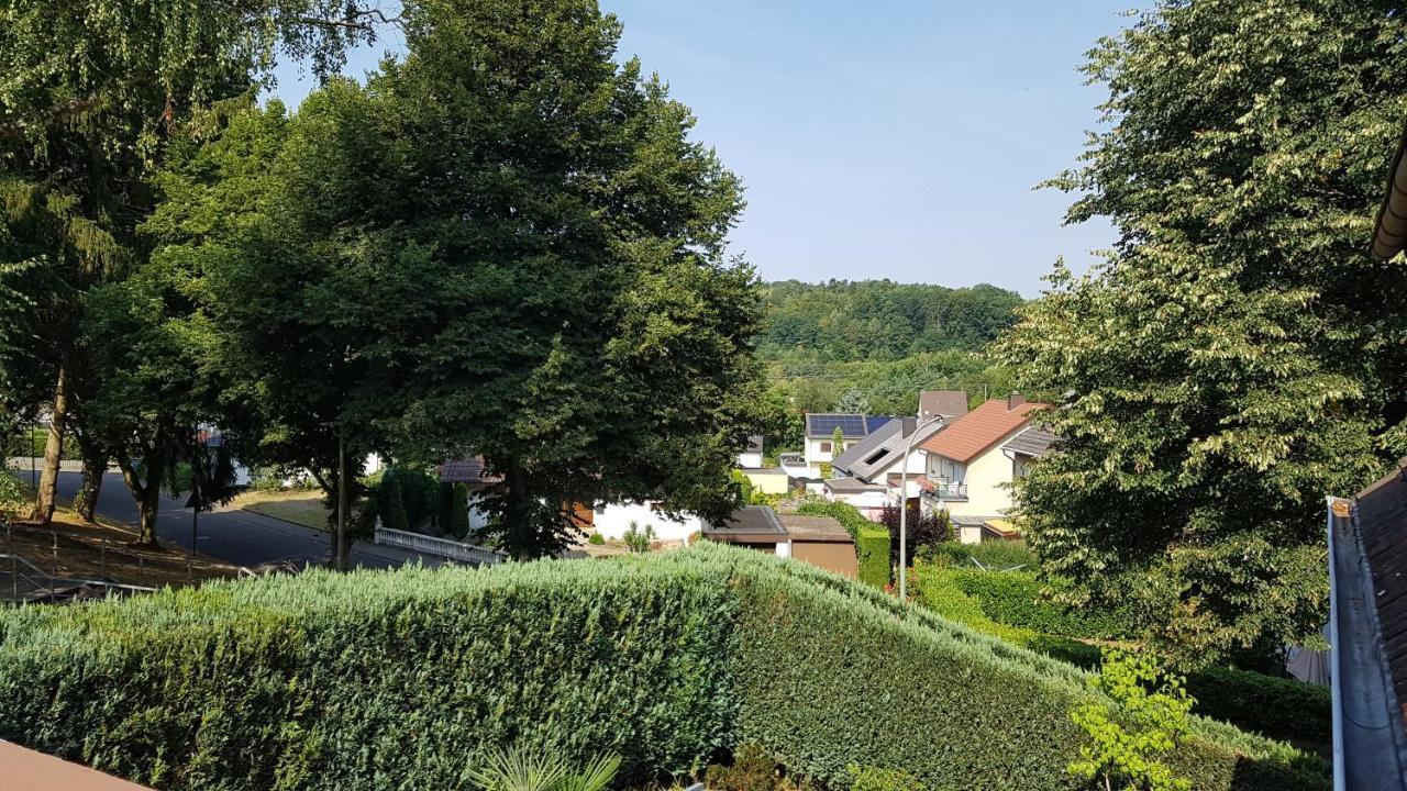 Rentrisch Am Waldrand Apartment Sankt Ingbert Exterior photo
